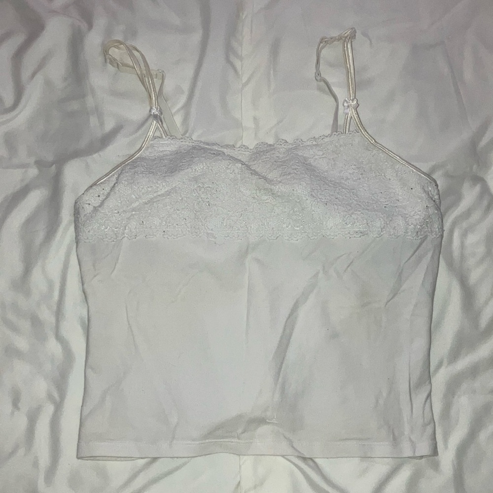 Vassarette White Camisole with Lace Detail